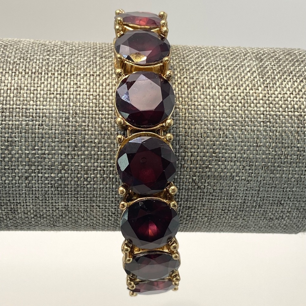 Vintage Bracelet Gold Tone Faux Red Garnet Art Deco Style Magnetic Closure 7"